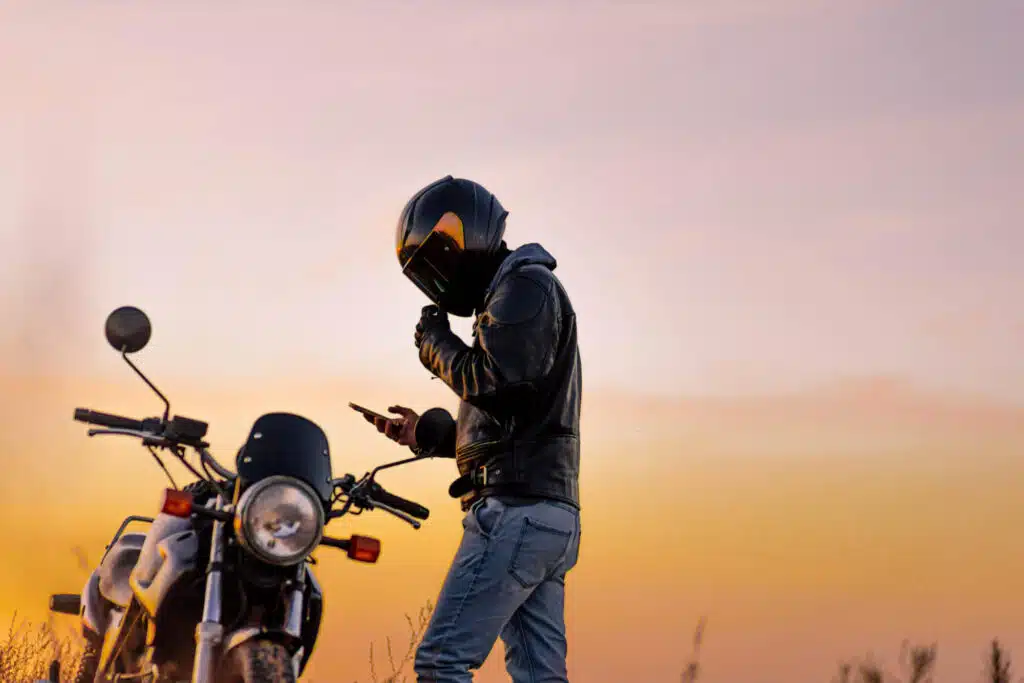 Assurance voiture et moto route tranquille